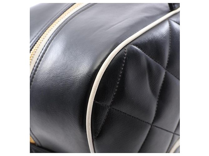 Borsa Bowling Chanel Matelassé Logo Nero Bianco - vista 13