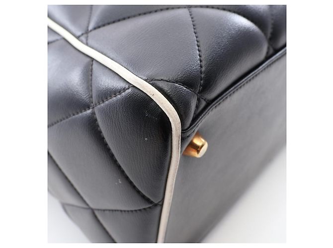 Borsa Bowling Chanel Matelassé Logo Nero Bianco - vista 7