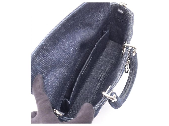 Christian Dior Dior Lady D-Joy Medium Borsa a mano 3-Way in denim blu navy - vista 3