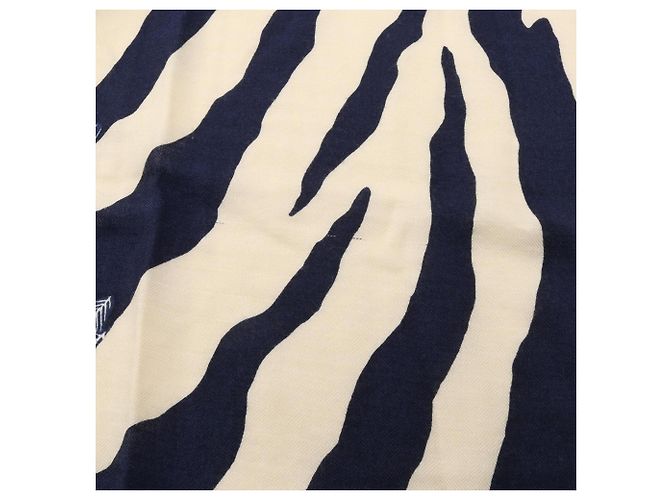 Foulard Hermès Carré Géant Zebra Pegasus Rosa Multicolore Blu navy - vista 7
