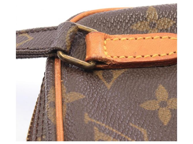 Borsa a tracolla Louis Vuitton Marly Bandoulière Monogram Marrone - vista 10