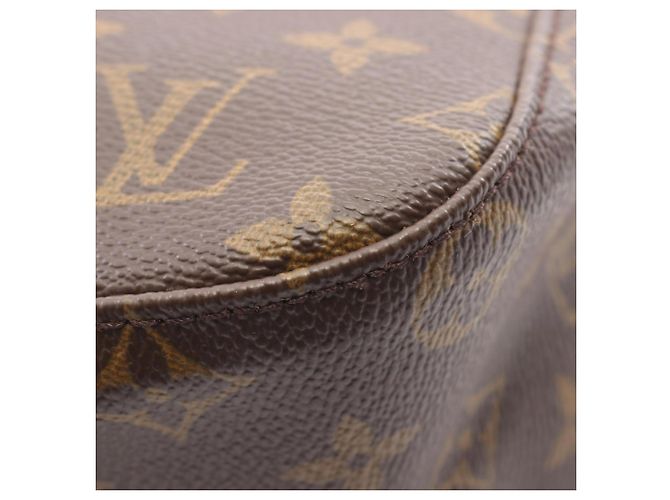 Bolso Louis Vuitton Looping MM Castaño - vista 8