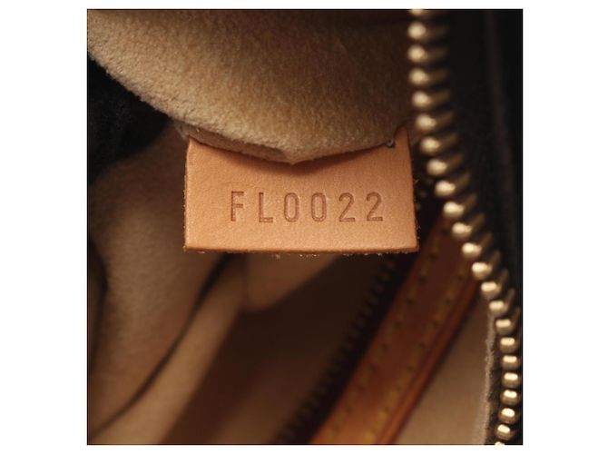 Bolsa de Ombro Louis Vuitton Looping MM Marrom - vista 5