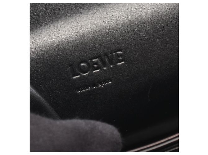 Loewe Barcelona Schultertasche aus schwarzem Leder - Ansicht 4