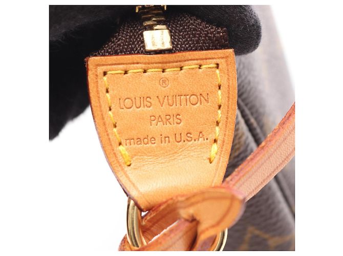 Borsa Louis Vuitton Pochette Accessoires Marrone Monogramma - vista 4