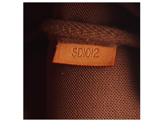 Borsa Louis Vuitton Pochette Accessoires Marrone Monogramma - vista 5
