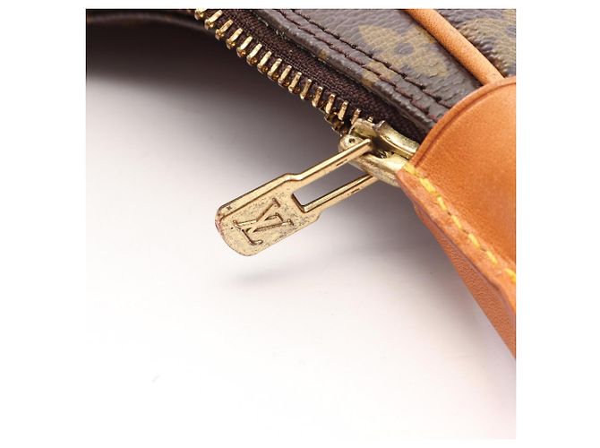 Borsa a tracolla Louis Vuitton Boulogne PM Monogram Marrone - vista 15