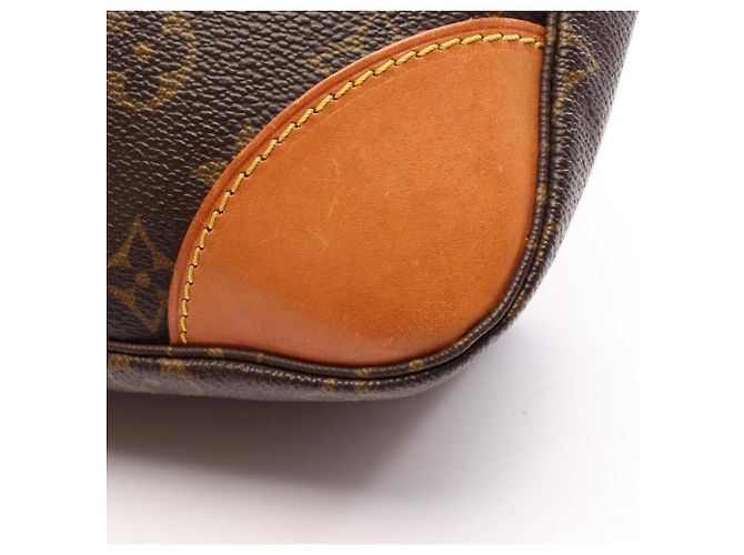 Borsa a tracolla Louis Vuitton Boulogne PM Monogram Marrone - vista 8