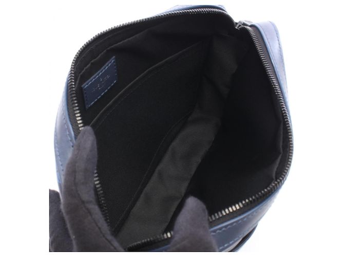 Louis Vuitton Monogram Shadow Duo Messenger Azul marinho - vista 3