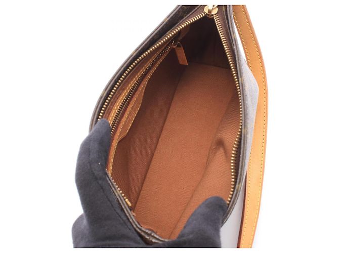 Louis Vuitton Trotteur Monogram Schultertasche Braun - Ansicht 3