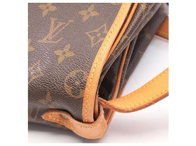 Borsa a tracolla Louis Vuitton Saumur 35 Monogram Marrone - vista 10