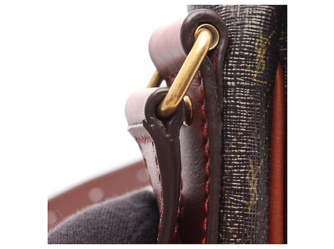 Autre Marque Yves Saint Laurent Paris Le Monogram Medium Shoulder Bag Marrone Cachi - vista 10