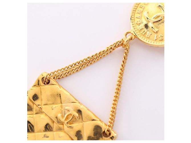 Spilla motivo borsa Matelassé placcata oro Chanel D'oro - vista 5