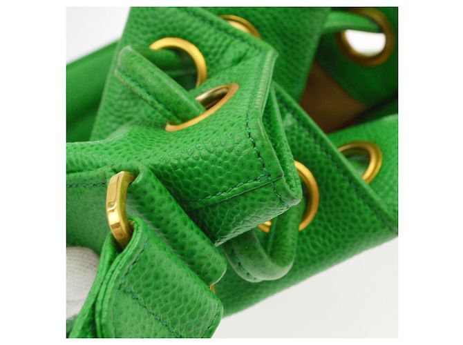 Chanel Vintage CC Bucket Caviar Small Verde - vista 5