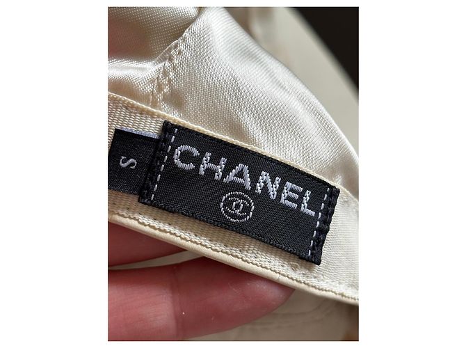 Chanel Cappellino in Pelle Matelassé Beige - vista 5