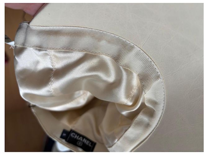Chanel Cappellino in Pelle Matelassé Beige - vista 8