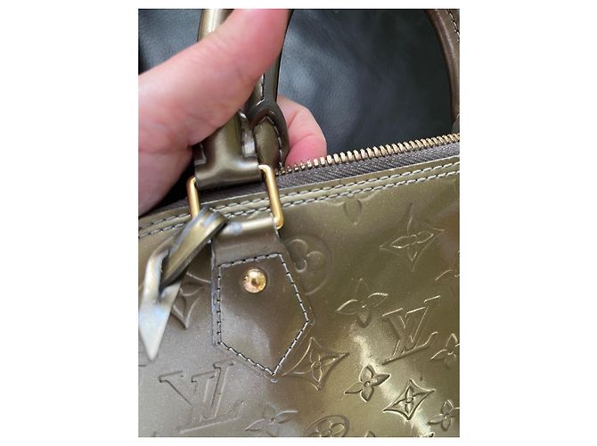 Borsa Louis Vuitton Alma in pelle verniciata - vista 14