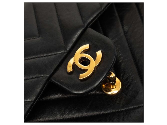 Sac à épaule Chanel Chevron V-Stitch Coco Mark Double Flap avec chaîne Noir - vue 4