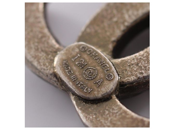 Pendientes de botón Chanel Coco Mark I24A Plata - vista 3
