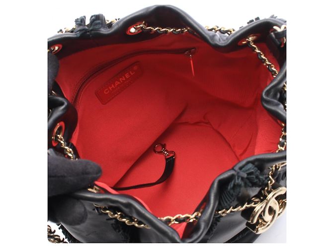 Chanel Coco Mark Bucket Bag mit Fransen Schwarz - Ansicht 3