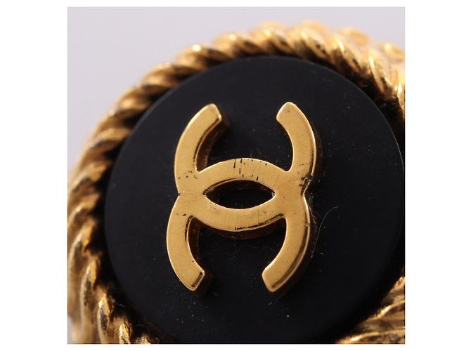 Orecchini a clip rotondi Chanel Coco Mark Nero D'oro - vista 7