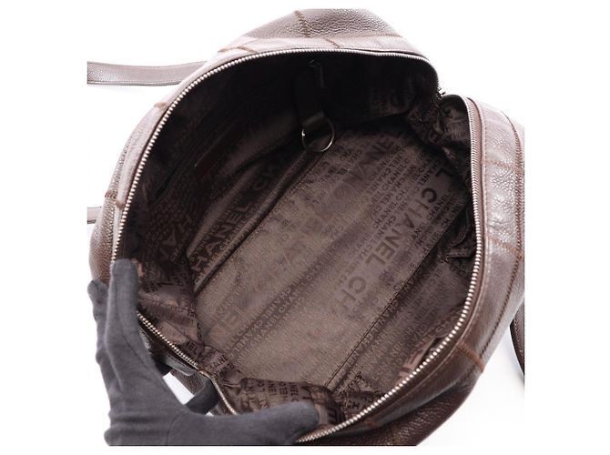 Bolsa de Ombro Chanel Chocolate Bar Marrom - vista 3
