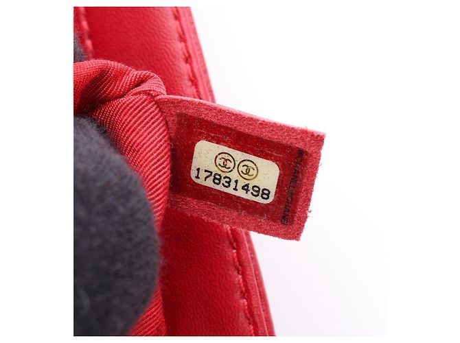 Borsa a tracolla Chanel Boy in pelle di agnello nera e rossa Nero Rosso - vista 5
