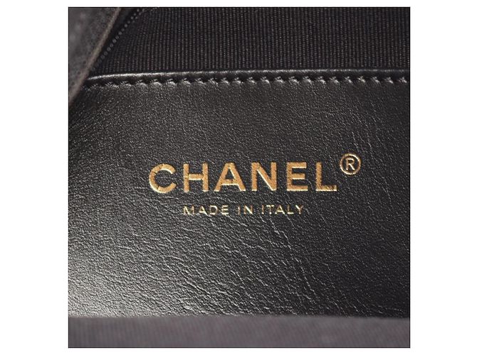 Zaino/Borsa Chanel Matelassé Camellia Nero - vista 4