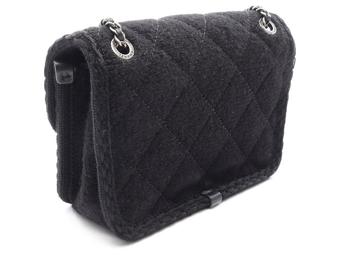 Borsa a tracolla Chanel Matelassé Edelweiss Nero - vista 2