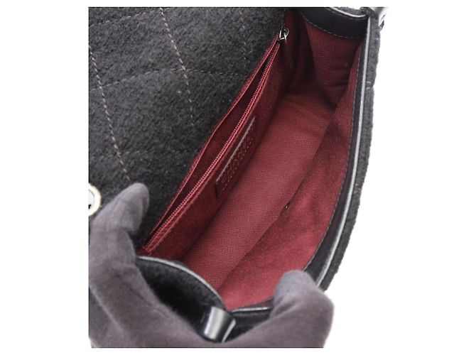 Borsa a tracolla Chanel Matelassé Edelweiss Nero - vista 3