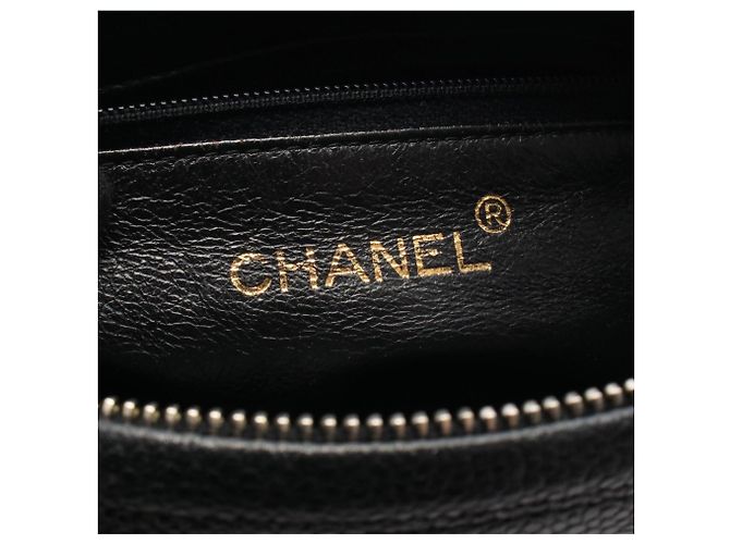Chanel Matelassé Schultertasche Schwarz - Ansicht 4