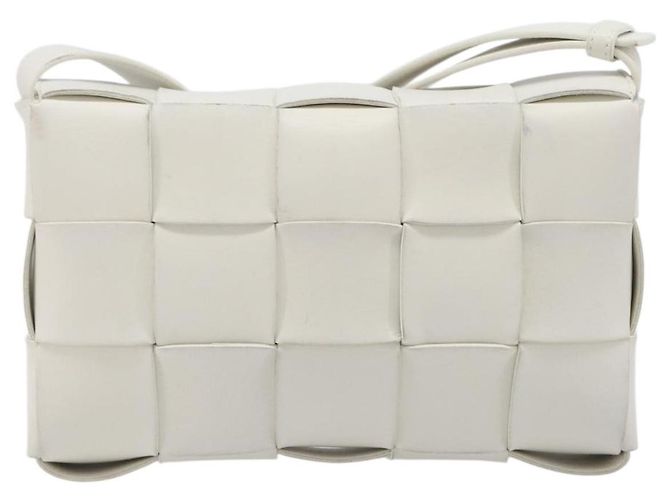 Bottega Veneta Cassette Maxi Intrecciato Leather Small Bianco - vista 2