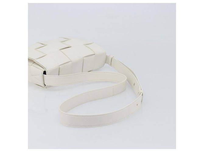 Bottega Veneta Cassette Maxi Intrecciato Leather Small Bianco - vista 7