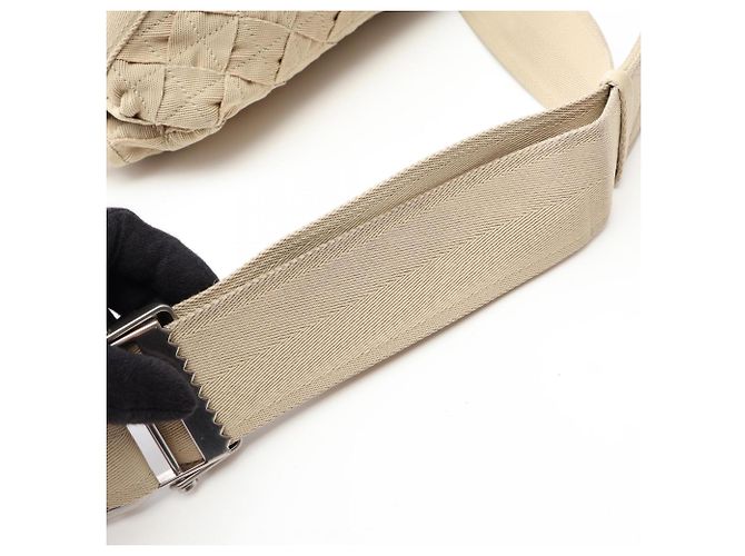 Bottega Veneta Gürteltasche aus beigem Canvas - Ansicht 5