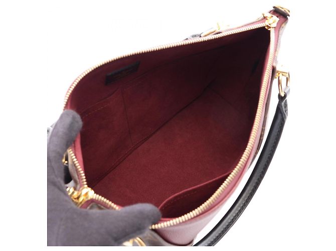 Sac à main Louis Vuitton V Tote MM Monogram Marron Noir Bordeaux - vue 3