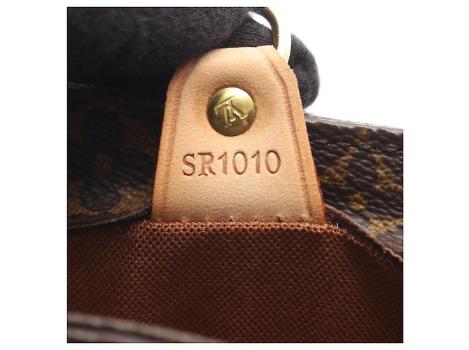 Bolsa Louis Vuitton Vavin PM Marrom - vista 5