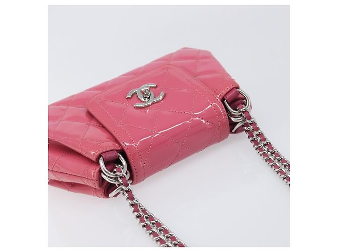 Chanel Mademoiselle Lock Chain Quilted Patent Rosa - vista 7