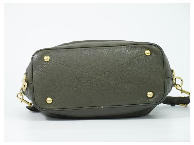 Louis Vuitton Stellar Mahina Leather PM Caqui - vista 3