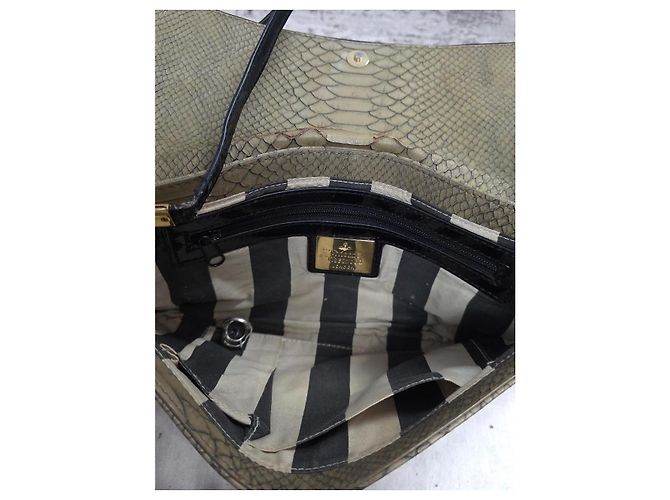 Vivienne Westwood pochette verde python - vista 8