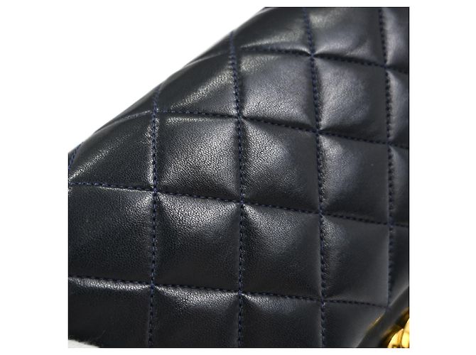 Chanel Timeless - Classic Double Flap Quilted Lambskin Medium Azul marino - vista 6