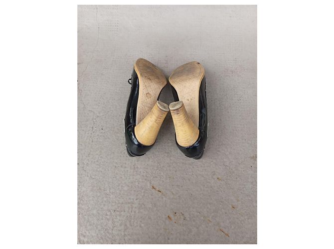 Chanel Lackleder Pumps Schwarz Weiß - Ansicht 10