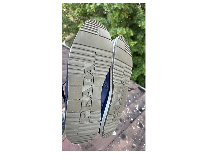 Prada Scarpe stringate Brogue in pelle blu uomo - vista 4