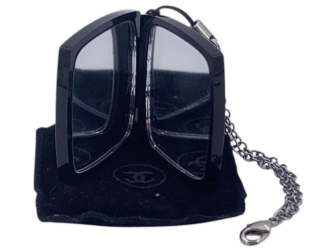 Timeless Chanel Mini specchio da tasca pieghevole CC in resina nera, charm per borsa Nero - vista 4