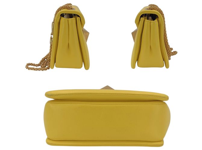 Borsa a tracolla media Valentino Garavani One Stud in pelle gialla Giallo - vista 4
