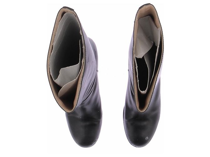Chanel Schwarze Lederstiefel Größe 39 - Ansicht 4