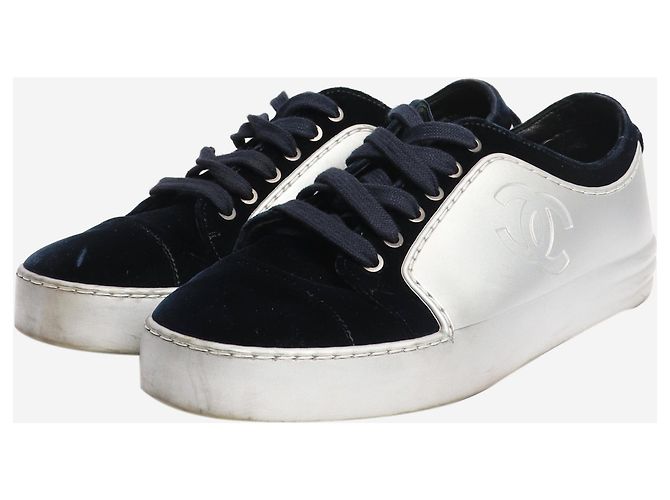 Chanel CC-Sneaker in Silber mit blauem Samtbesatz - size EU 37 - Ansicht 2