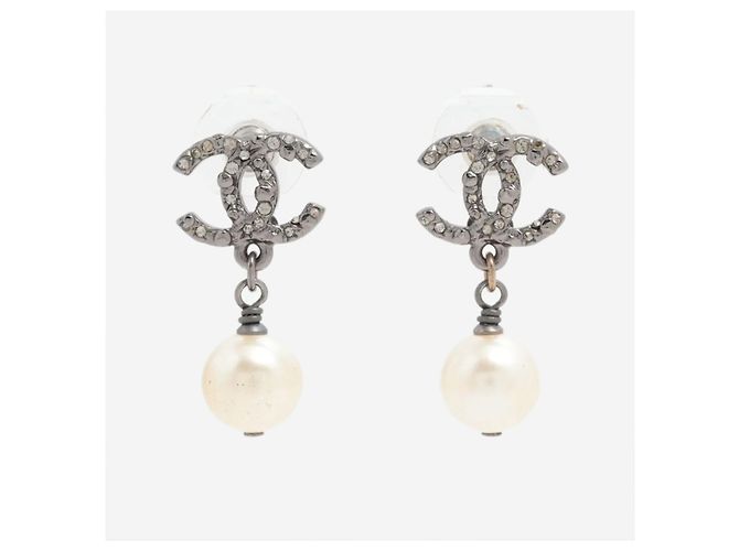 Chanel Pendientes de strass plateados y perlas artificiales Plata - vista 3