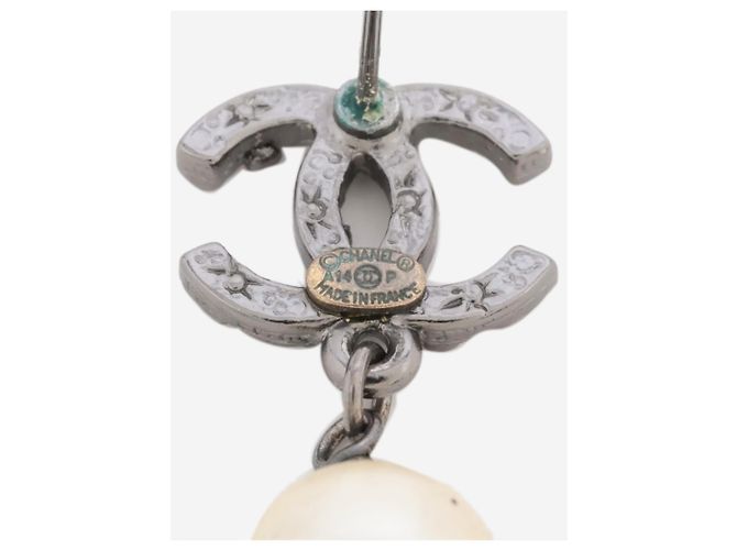 Chanel Pendientes de strass plateados y perlas artificiales Plata - vista 6