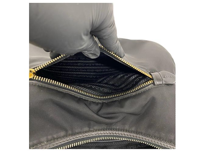 Borsa Prada in nylon Tessuto Pocono e pelle con logo triangolare in metallo Nero - vista 10