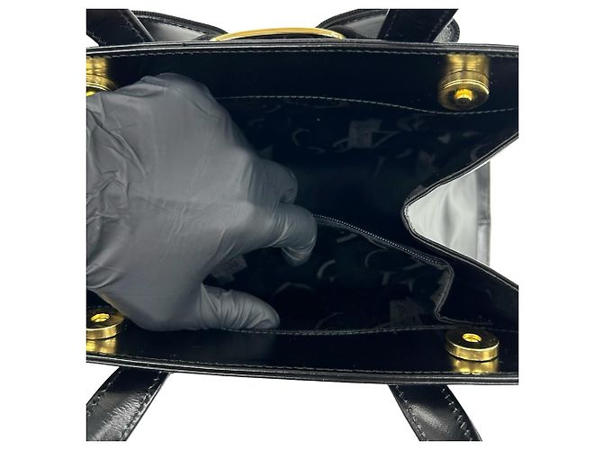 Borsa a tracolla 2-Way in pelle con fiocco Vara di Salvatore Ferragamo Nero - vista 10